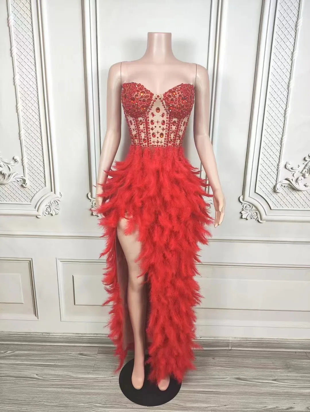 Fashion 2025new sexy Latin dance dress with airy hollow design, feather skirt hanging neck skirt