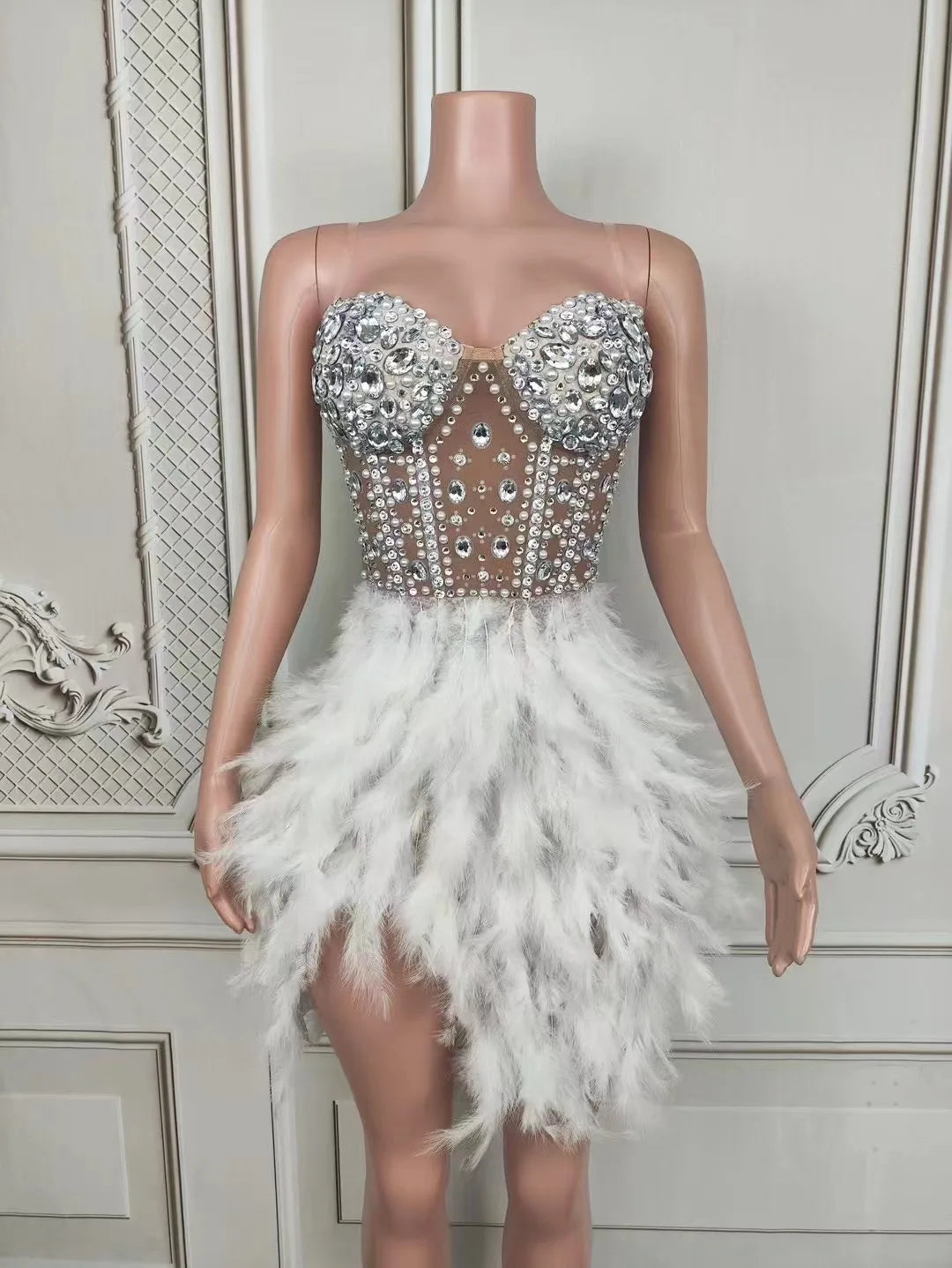 Fashion 2025new sexy Latin dance dress with airy hollow design, feather skirt hanging neck skirt
